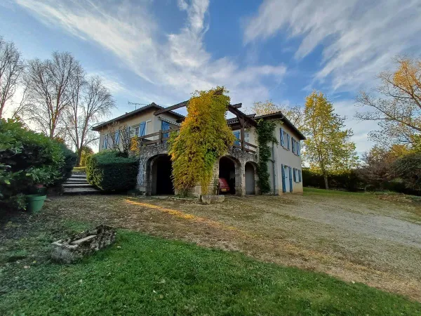 Grande maison familiale sur 2825 m2 de terrain 