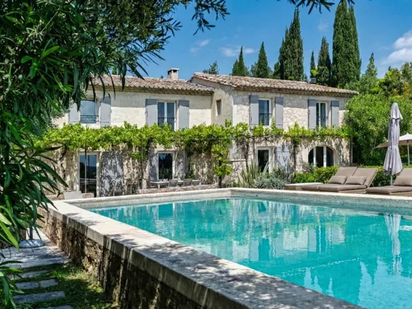 Mas provençal de charme - piscine chauffée 