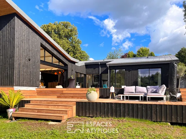 Maison d'architecte neuve avec piscine en bord de Sarthe 