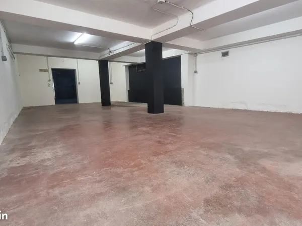 Garage, local, boxe 60m2 