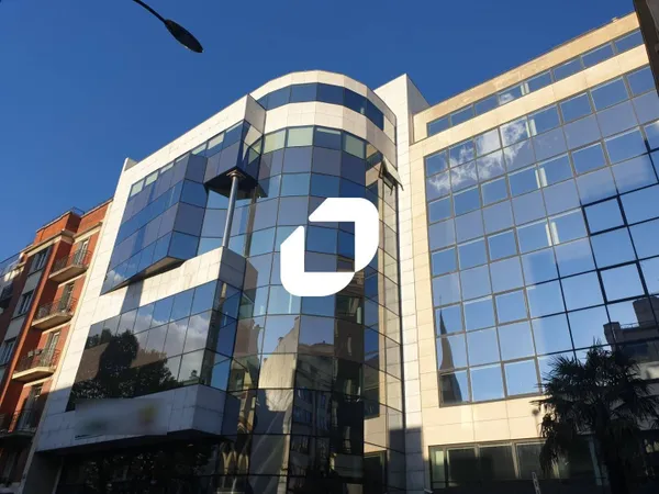 Bureaux 969 m² 