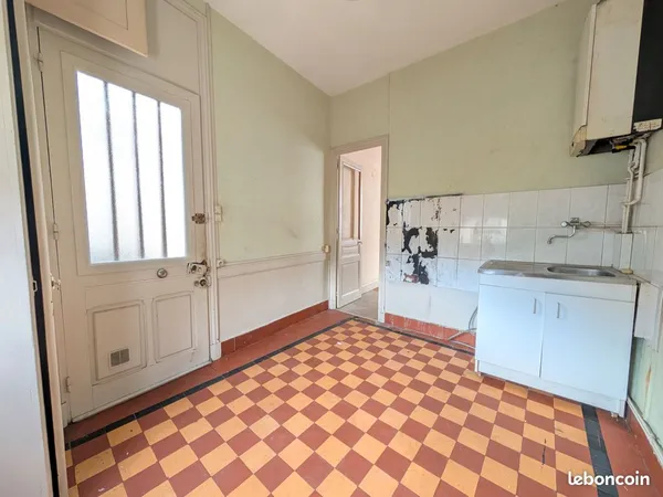 Studio à rénover 