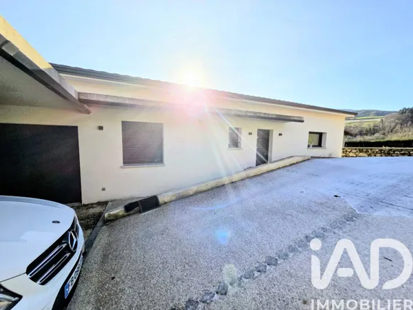 Maison de plain-pied 4 pièces 120 m² 