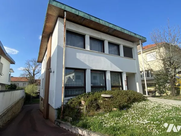 Maison 7 pièces 200 m² 