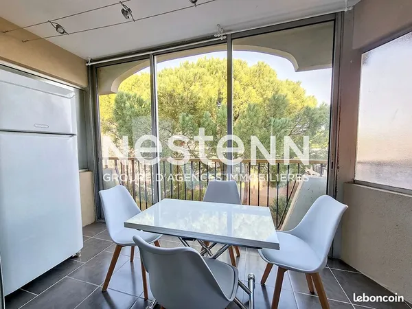 Studio 1 pièce 25 m² 