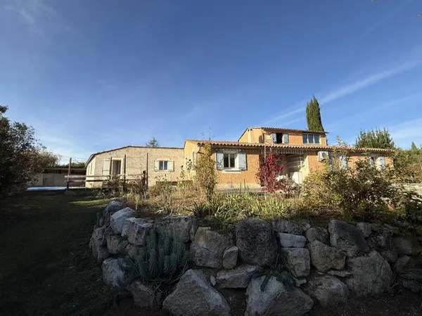 Maison 7 pièces 192 m² 