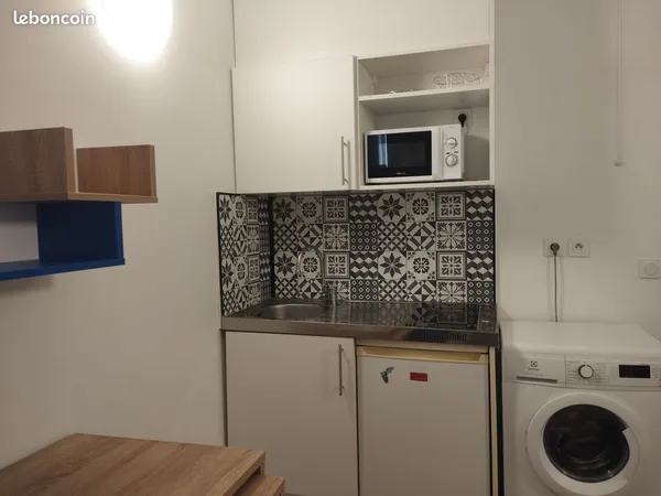 Studio meublé avec machine à laver 
