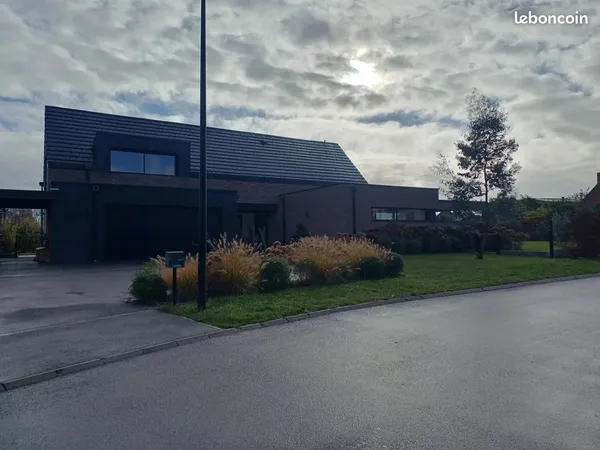Maison 6 pièces 250 m² 