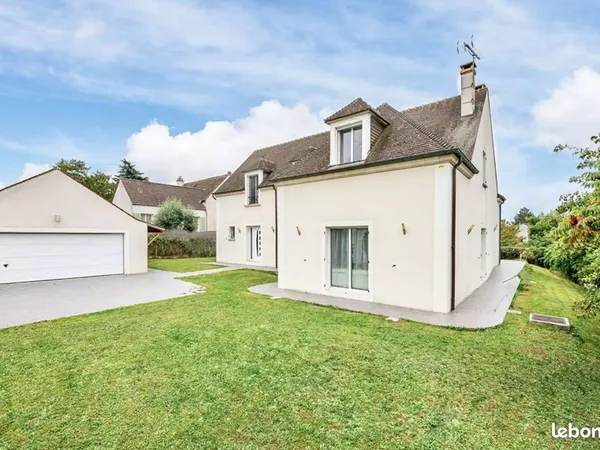 Pavillon 8 pièces 335 m² 