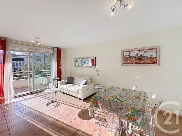 Appartement 3 pièces 61 m² 