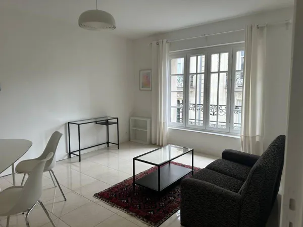 Loue appartement centre Nantes 