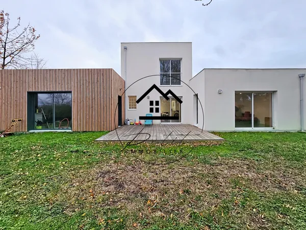 Maison d'architecte 3 ch, Essuiles 