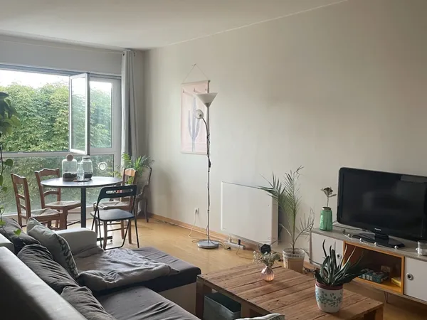 Propose colocation appartement 100m² Lyon 5ème 3 filles 