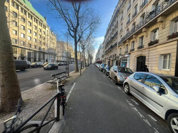 Boutique 2 pièces 40 m² 