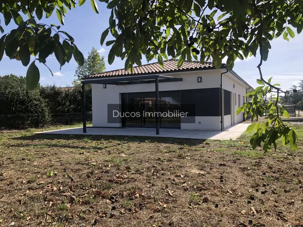 A louer villa neuve à Ste Bazeille 