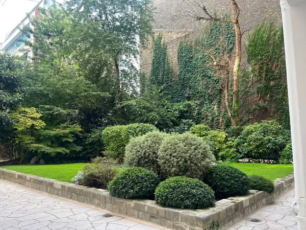Vends appartement familial, 6 pièces, 4 chambres, traversant, calme et lumière / La Motte Picquet 
