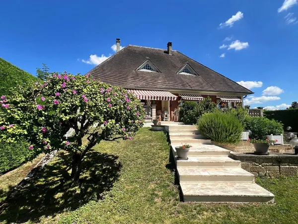 Maison 7 pièces 145 m² 