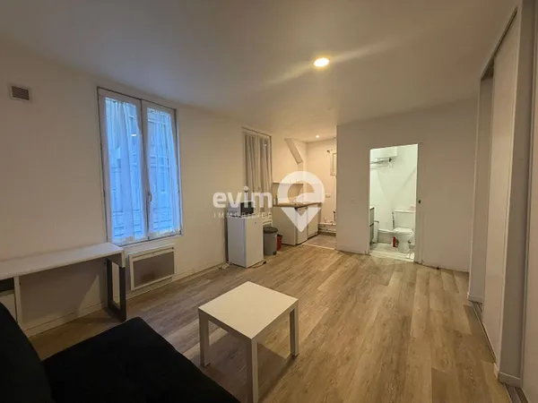 Studio 1 pièce 22 m² 