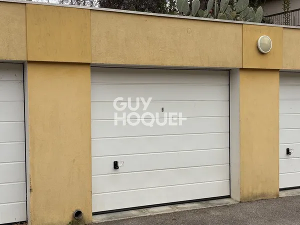 Parking - Garage Location Céret   120€