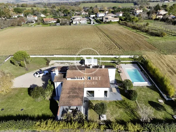 Maison 7 pièces 210 m² 