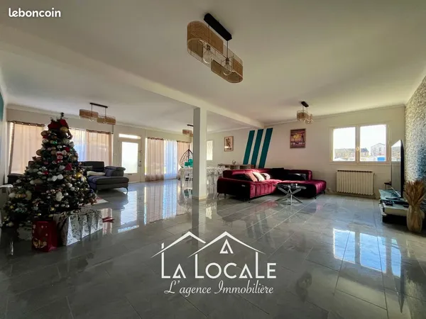 Maison 8 pièces 196 m² 