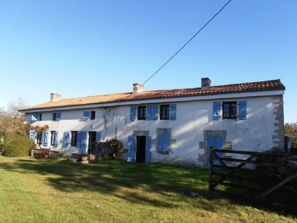 Maison Vente Lezay 7p 180m² 234000€