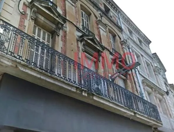 Local commercial 550 m² 