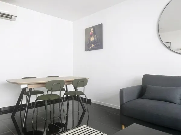 Loue T4 - 90m² - Toulon 83000 