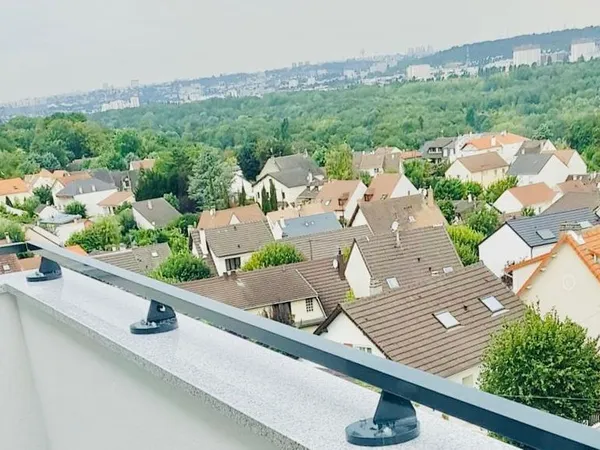 Magnifique 2 pièces avec double balcon - Vue Tour Eiffel & Forêt 