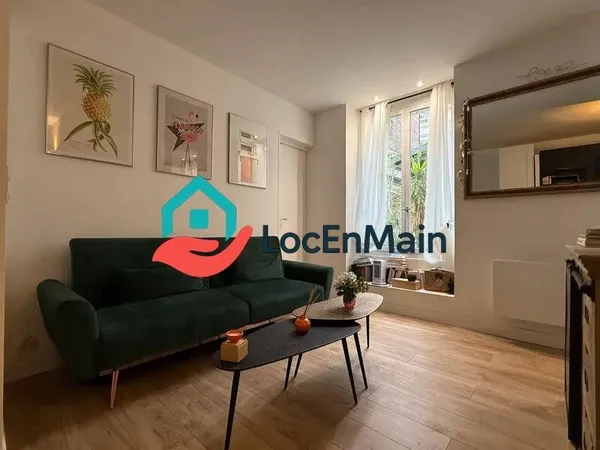 Studio 1 pièce 28 m² 