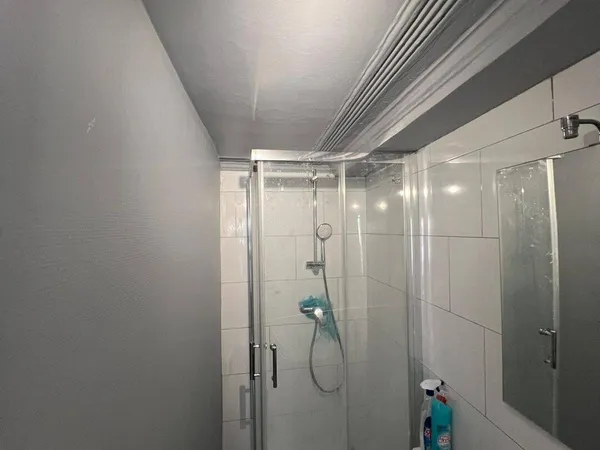Studio 1 pièce 14 m² 