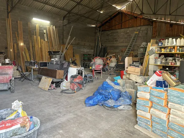 Entrepôt 200 m² 