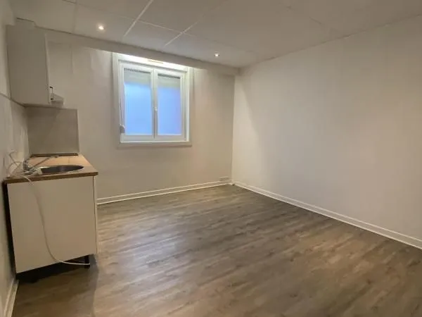 Studio 1 pièce 20 m² 