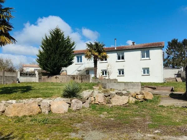 Vend maison de 145m2 5 pièce 