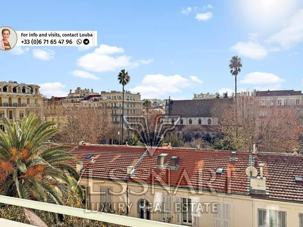 Bel appartement bourgeois rénové au coeur de carré d'or à Nice 