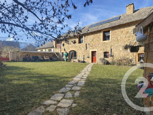 Maison 4 pièces 220 m² 