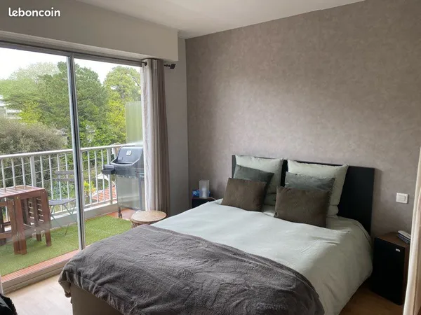 Bel appartement loué en vide à l'année à la Baule 