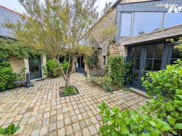 Maison 9 pièces 225 m² 