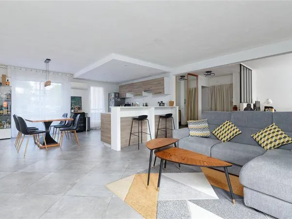 Appartement 4 pièces 91 m² 