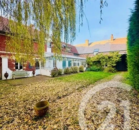 Maison 11 pièces 391 m² 