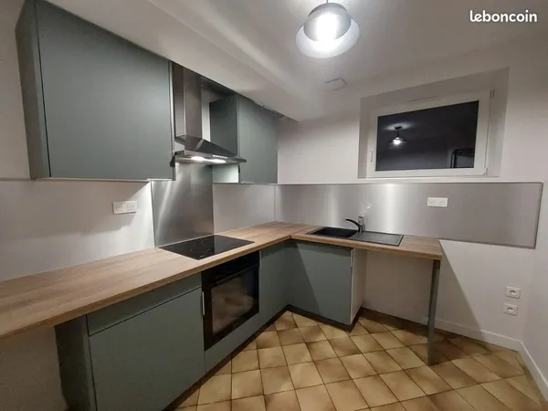 Maison de ville entièrement rénovée & isolée avec jardin 