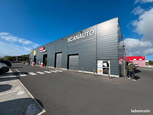 Local commercial 400 m² VERQUIN 