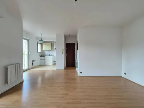 Studio 1 pièce 32 m² 