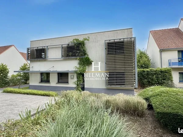 Bureaux 302 m² Ardres 