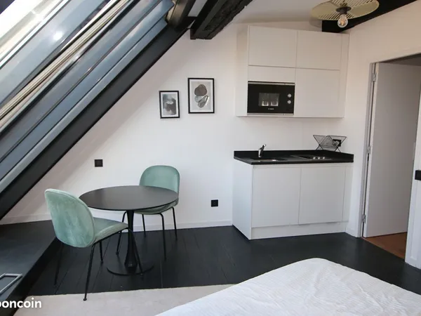 Studio 1 pièce 16 m² 
