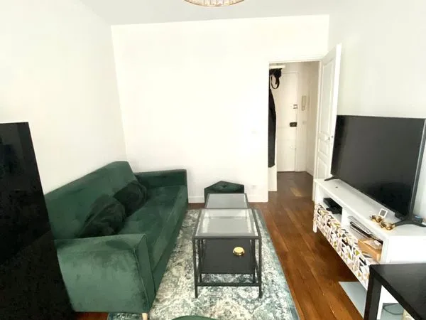 2 Pièces · 30m² · Paris 75018 · Abbesses Jules Joffrin 