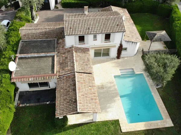 Maison 5 pièces 171 m² 