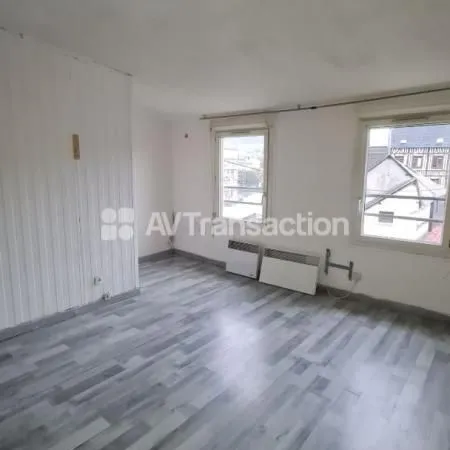 Studio 1 pièce 22 m² 