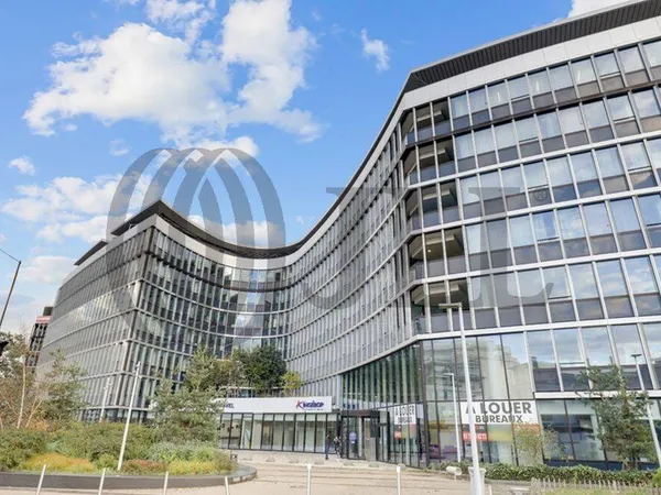 Bureau 6786 m² 