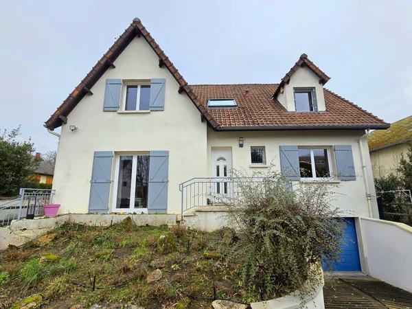 Belle maison de 6 chambres située à deux pas du centre-ville 
